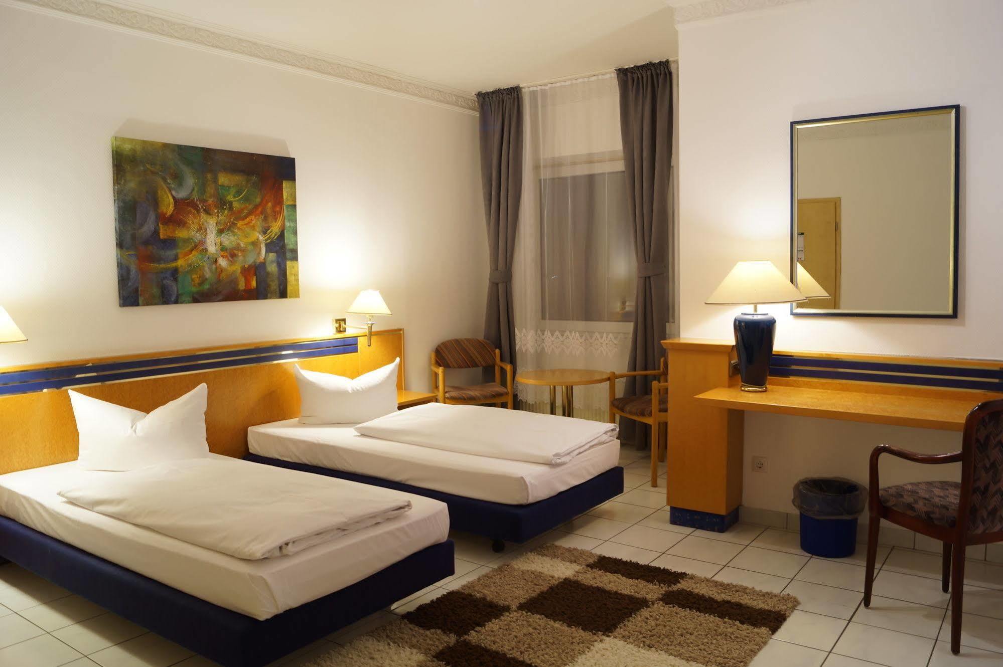 Hotel Rahlstedter Hof Hamburg Eksteriør bilde