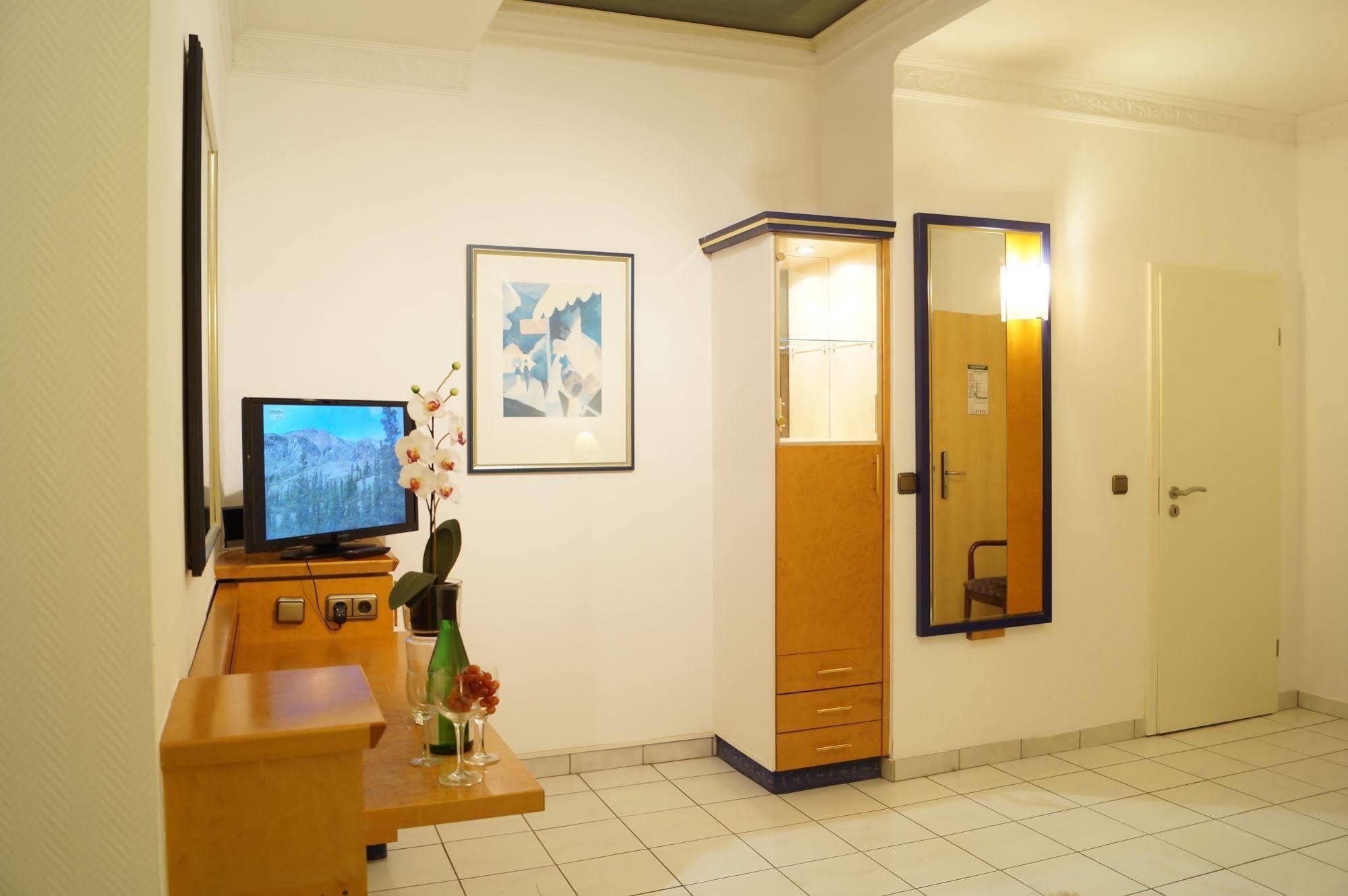 Hotel Rahlstedter Hof Hamburg Eksteriør bilde