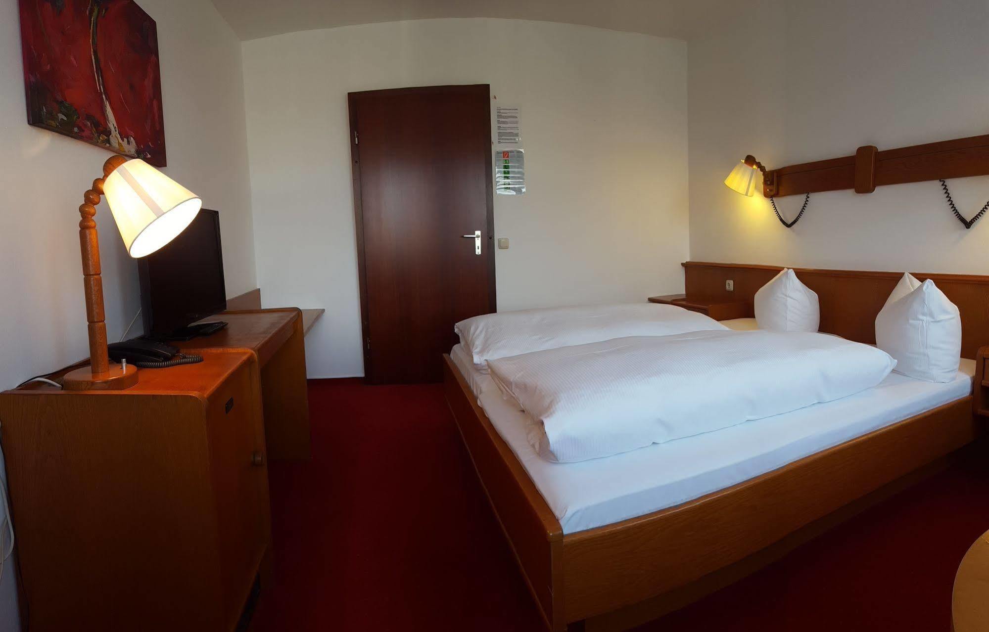 Hotel Rahlstedter Hof Hamburg Eksteriør bilde